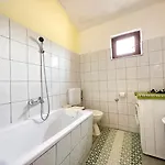 House Tamy - With Jacuzzi