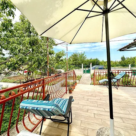 Σπίτι διακοπών House Tamy - With Jacuzzi